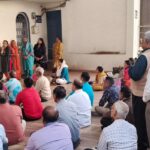 पाबल में आयोजित प्रवचन सभा के दौरान आचार्य श्री राजरक्षितसूरिजी समाज में सच्चे इंसान के अभाव और पर्यावरण संरक्षण पर विचार रखते हुए