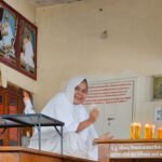 साध्वी शाश्वत प्रिया श्री जी महाराज साहब धर्म सभा को संबोधित करते हुए
