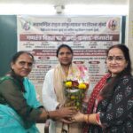 गणतंत्र दिवस पर आर. के. कॉलेज मालाड में आयोजित कथा-कथन कार्यक्रम में साहित्यकार कहानी पाठ करते हुए।