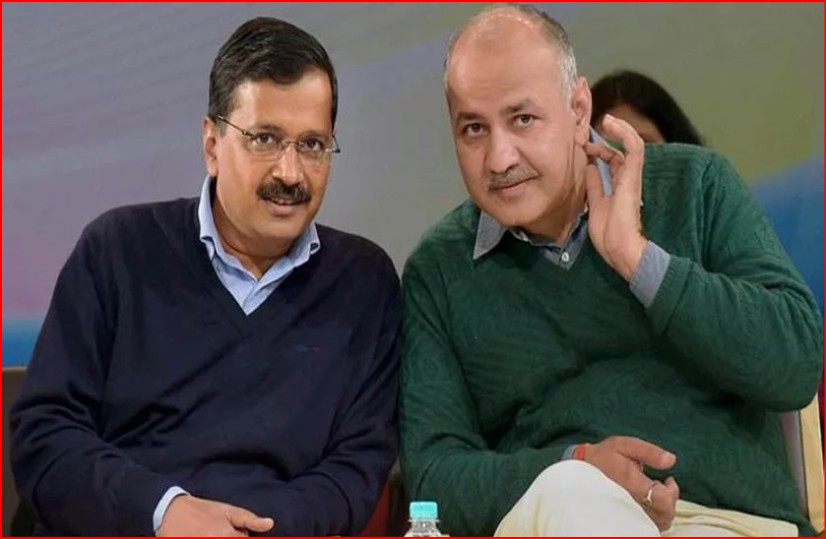 राउज एवेन्यू कोर्ट के बाहर मीडिया की मौजूदगी के बीच दिल्ली आबकारी नीति केस पर सुनवाई।