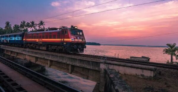 गोल्डन टेम्पल मेल अब बांद्रा से ही चलेगी.