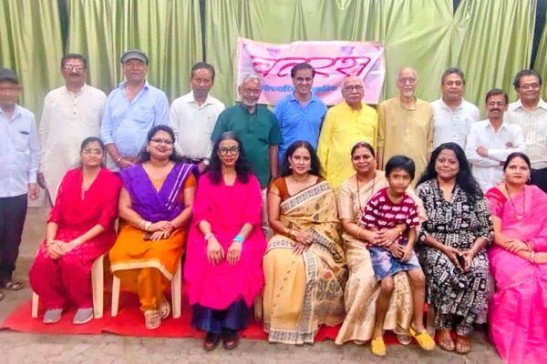 मुंबई में आयोजित महिला सशक्तीकरण पर साहित्यिक कार्यक्रम का दृश्य