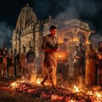 मध्यप्रदेश के गांव में होली के बाद लगने वाला डोल मेला और अंगारों पर चलते श्रद्धालु