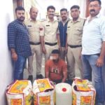 उज्जैन में नीलगंगा पुलिस ने अवैध शराब तस्कर को पकड़ा।