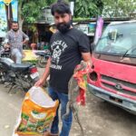 महिदपुर रोड में गोदाम से गोह का सुरक्षित रेस्क्यू, सर्प मित्र मनीष मसीह ने बचाई जान